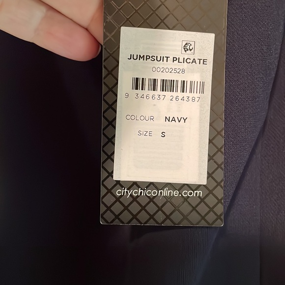 Jumpsuit-polyester crepe,lined bodice.wrap tie in front. - Picture 5 of 5